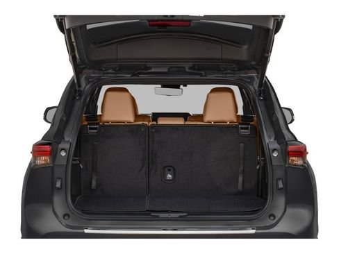 New 2025 Toyota Highlander Platinum AWD/4WD image 11
