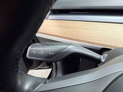 Used 2018 Tesla Model 3 Long Range RWD image 30