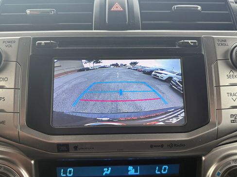 Used 2016 Toyota 4Runner Limited image 30