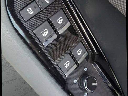 New 2026 Audi Q3 quattro 2.0T AWD/4WD image 22