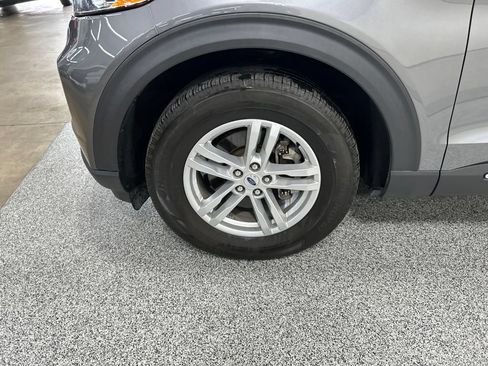 Certified 2024 Ford Explorer XLT w/ Equipment Group 202A AWD/4WD image 31