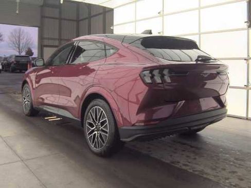 Used 2025 Ford Mustang Mach-E Premium image 4