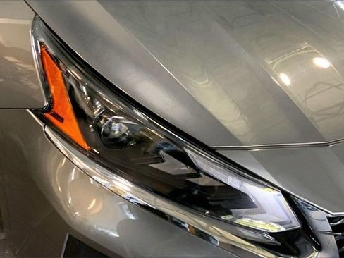 Used 2025 Nissan Altima 2.5 SV image 26