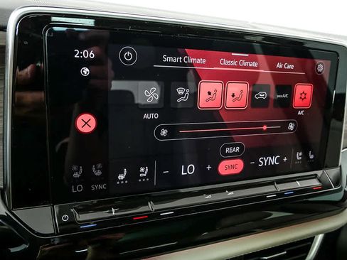 Certified 2024 Volkswagen Atlas SEL Premium R-Line AWD/4WD image 19