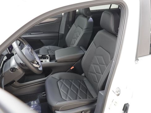 New 2026 Volkswagen Atlas Cross Sport SE image 12