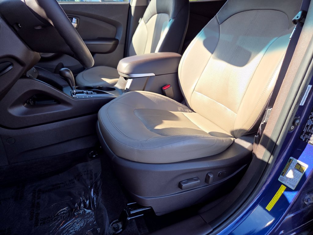 Used 2013 Hyundai Tucson Limited FWD image 29