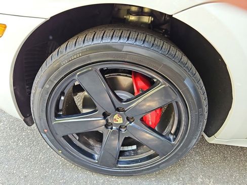 Used 2018 Porsche Macan GTS image 34