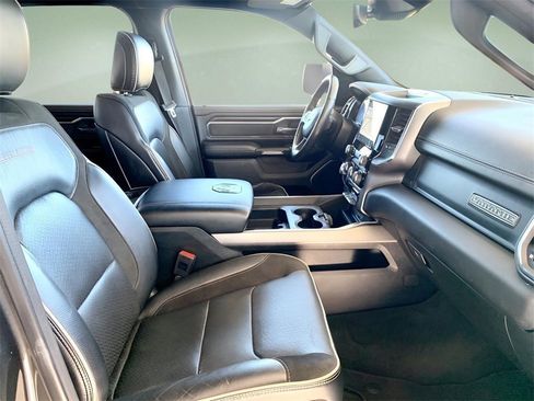 Used 2024 RAM 1500 Laramie image 29