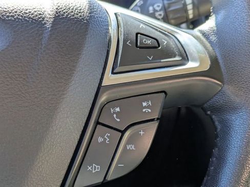 Used 2022 Ford Edge SEL image 19