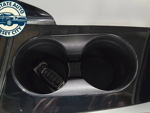 Used 2023 Hyundai Elantra Limited FWD image 20