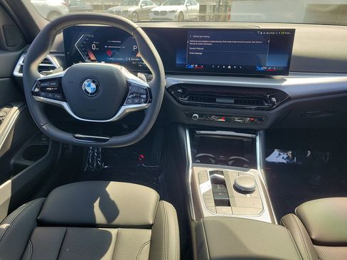 Used 2026 BMW 330i xDrive Sedan w/ Convenience Package AWD/4WD image 11