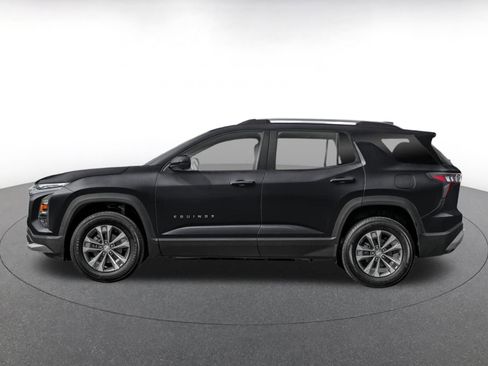 Used 2025 Chevrolet Equinox LT FWD image 3