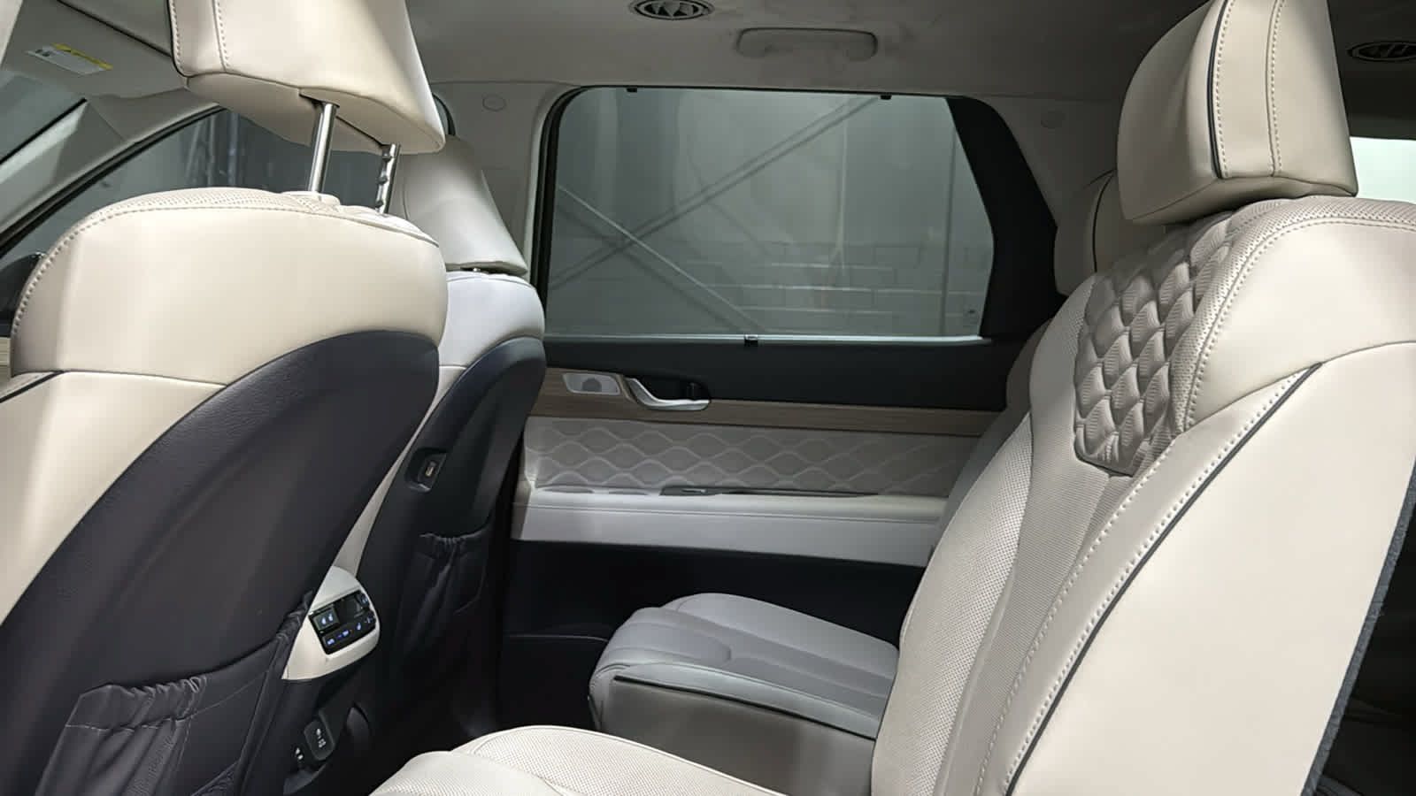 Used 2022 Hyundai Palisade Calligraphy w/ Cargo Package FWD image 21