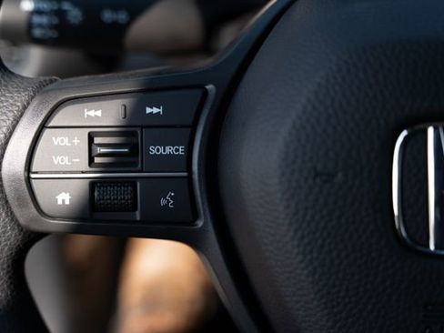 Used 2024 Honda HR-V LX image 22