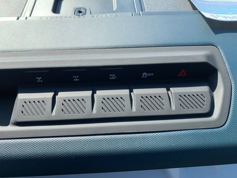 New 2025 Ford Bronco Heritage Edition image 28