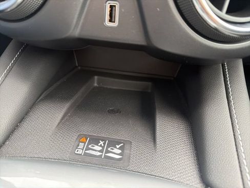 Used 2024 Chevrolet Blazer LT w/ Convenience Package FWD image 17