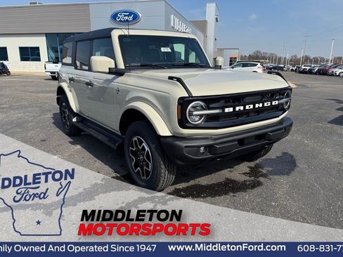 New 2026 Ford Bronco Outer Banks AWD/4WD image 1