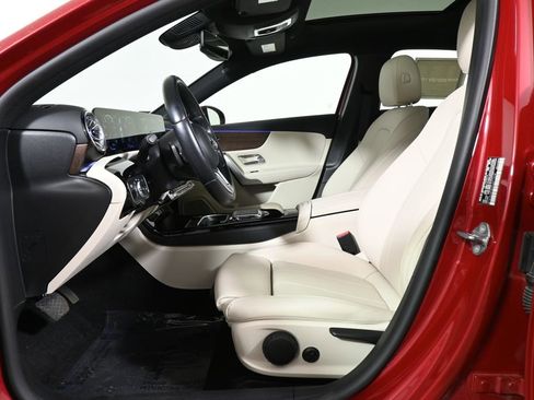 Certified 2022 Mercedes-Benz A 220 image 3