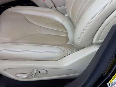 Used 2020 Lincoln Nautilus FWD w/ Equipment Group 101A image 21