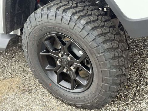 New 2026 Jeep Gladiator Mojave AWD/4WD image 9