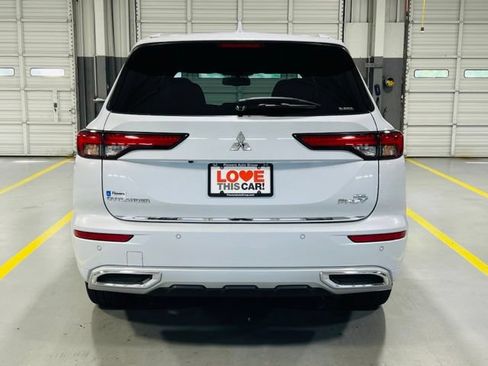Used 2025 Mitsubishi Outlander SEL AWD/4WD image 18