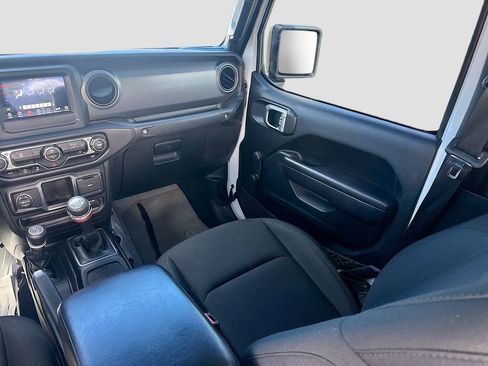 Used 2022 Jeep Gladiator Sport AWD/4WD image 25