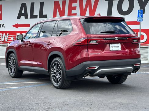 New 2026 Toyota Grand Highlander AWD Hybrid image 3