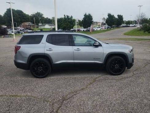 Used 2023 GMC Acadia SLT w/ Elevation Edition AWD/4WD image 6