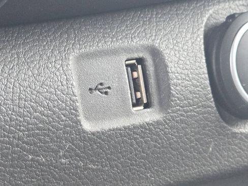 Used 2020 Ford Transit 250 Medium Roof image 28