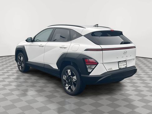 Certified 2024 Hyundai Kona SEL w/ Convenience Package AWD/4WD image 9