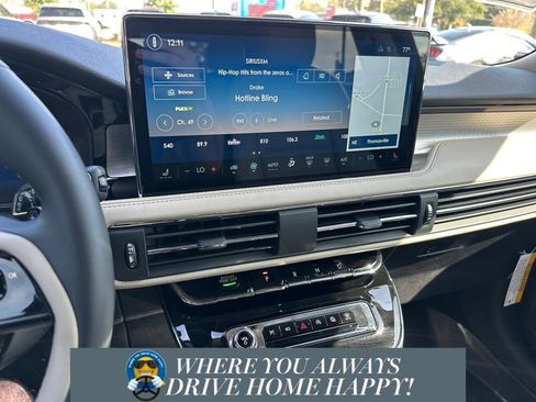 New 2026 Lincoln Corsair Premiere image 16