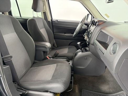 Used 2014 Jeep Patriot Sport w/ Power Value Group image 27