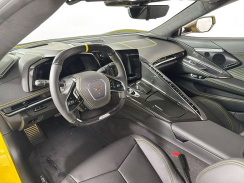 Used 2025 Chevrolet Corvette ZR1 w/ ZR1 Carbon Fiber Aero Package RWD image 10