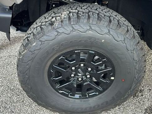 New 2026 Ford Bronco Raptor w/ Interior Carbon Fiber Pack AWD/4WD image 35