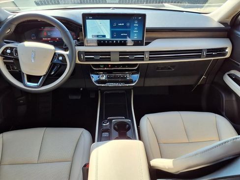 New 2026 Lincoln Corsair Grand Touring AWD/4WD image 8