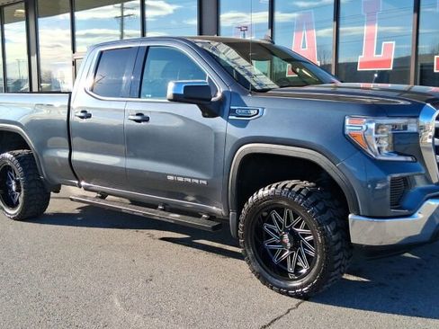 Used 2019 GMC Sierra 1500 SLE w/ Remote Start Package image 2