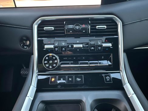 New 2026 Nissan Armada Platinum image 30