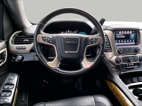 Used 2017 GMC Yukon Denali w/ Open Road Package RWD image 6