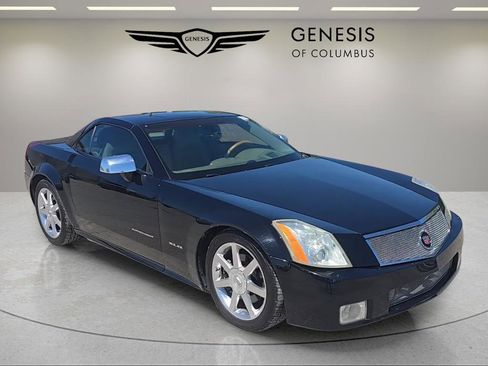 Used 2005 Cadillac XLR RWD image 7