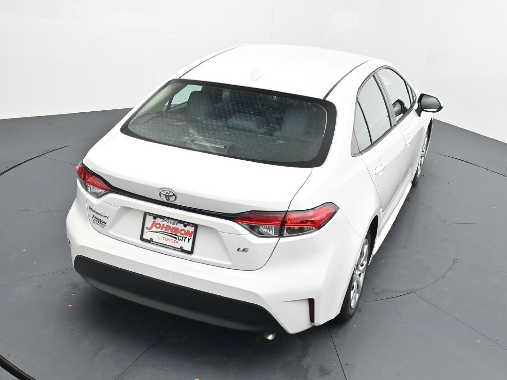 Used 2024 Toyota Corolla LE FWD image 29