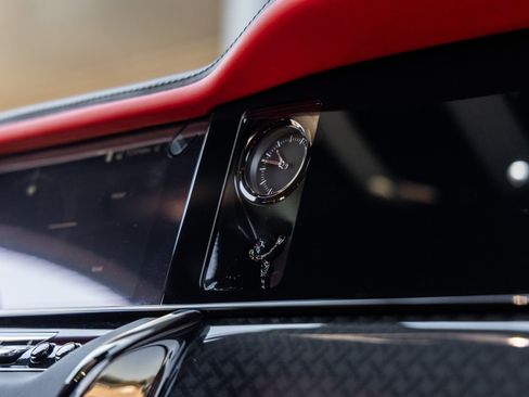 New 2026 Rolls-Royce Cullinan Black Badge image 39