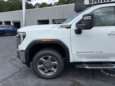 New 2026 GMC Sierra 2500 SLE w/ SLE Value Package; AWD/4WD image 7