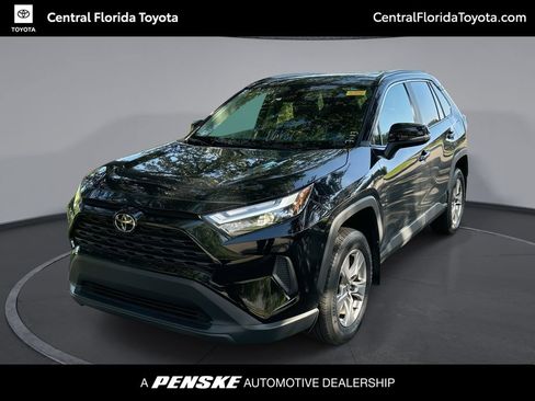 Used 2025 Toyota RAV4 XLE FWD image 1