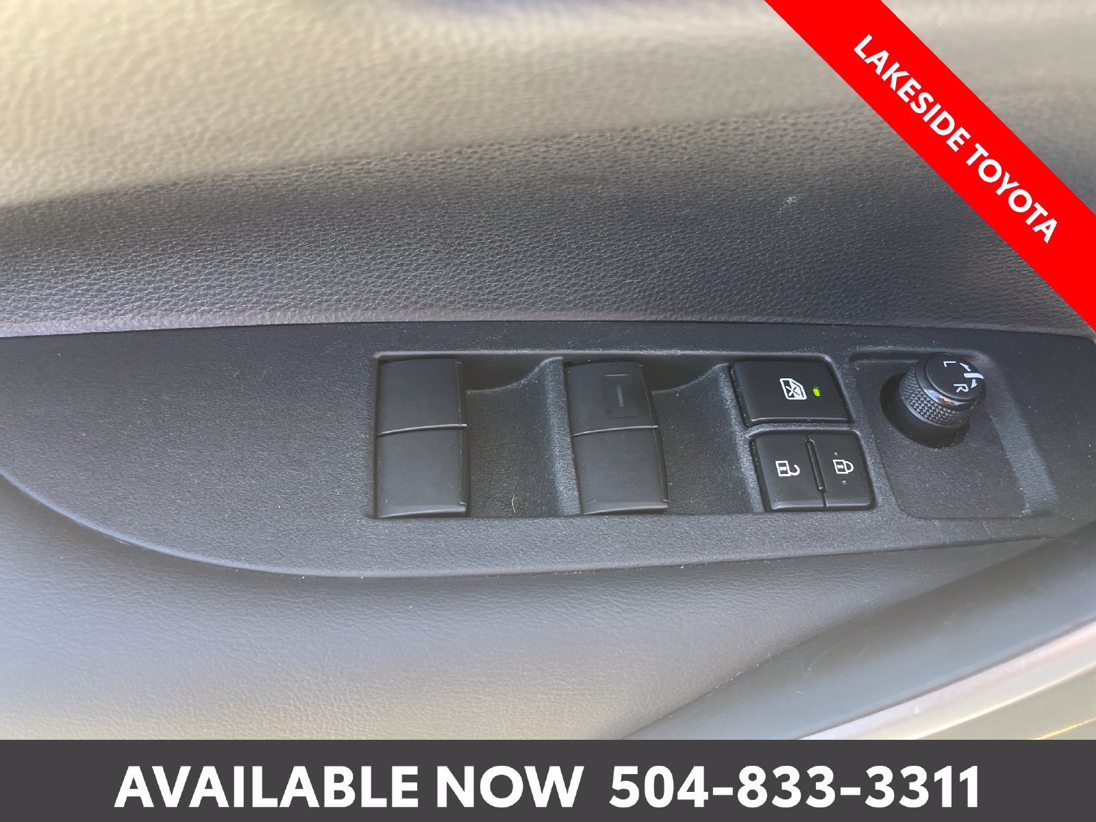 Used 2023 Toyota Corolla SE FWD image 23