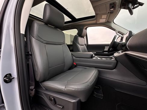 New 2026 Ford Expedition Max Active image 33