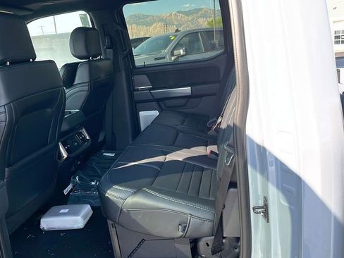 Used 2025 Ford F350 Platinum image 27