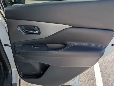 Used 2022 Nissan Murano SL FWD image 23