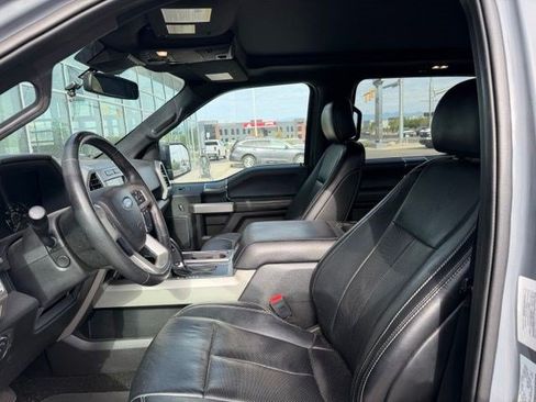 Used 2019 Ford F150 Lariat w/ Equipment Group 502A Luxury AWD/4WD image 8