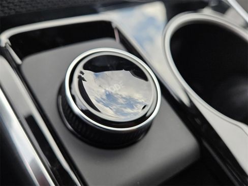 New 2026 Chevrolet Equinox LT w/ Convenience Package II image 25