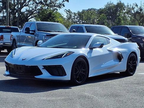 Used 2025 Chevrolet Corvette Stingray Coupe w/ 1LT image 3